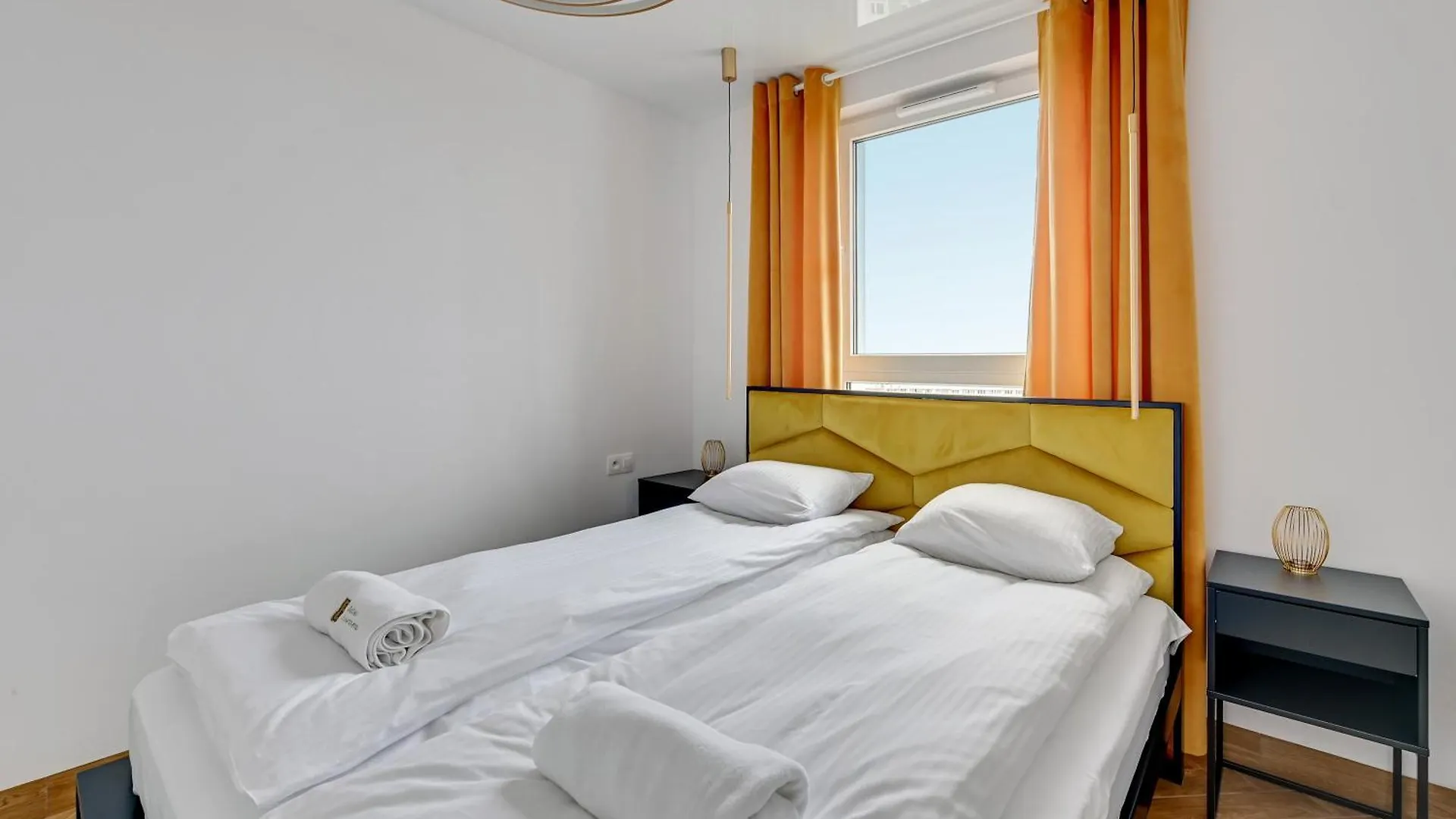 Luxury Voyager - Sea View Apartment Gdansk
